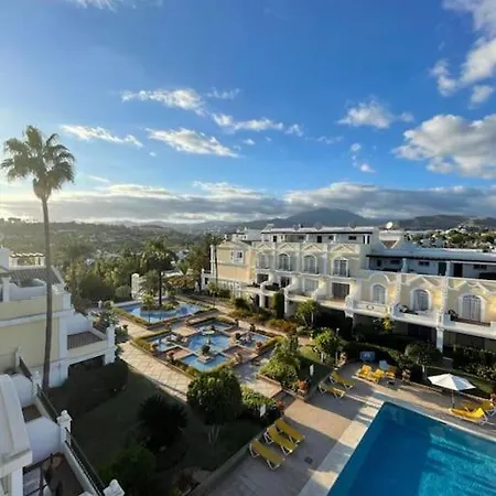 Summer Townhouse /aloha Garden/2bedrs/2baths Apartment Marbella